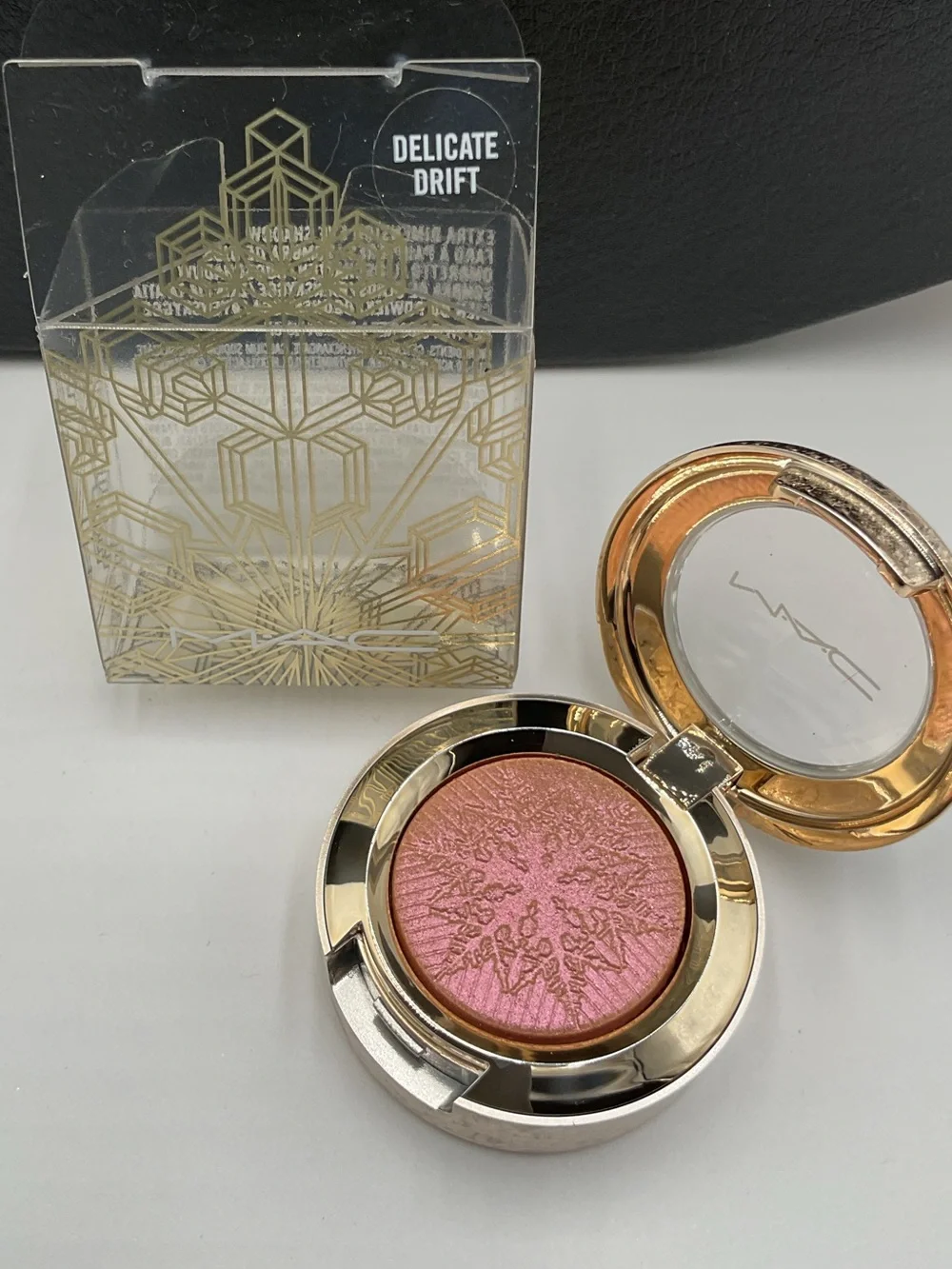 MAC Cosmetics Extra Dimension Eyeshadow Delicate Drift - BNIB, LE Discontinued